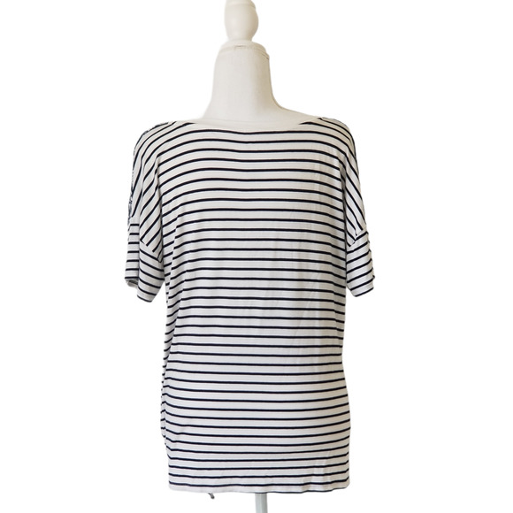 Sunday blouse with knot Detail and bling - Size M - Picture 2 of 5